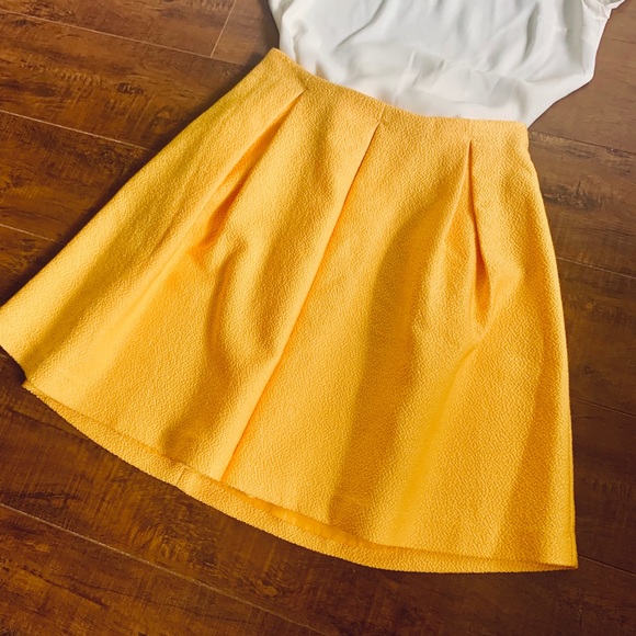 H&M Sunny Yellow Skirt - Picture 2 of 4